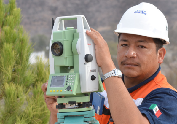 17_03_31 Silver Standard Resources employee surveying_SSRI