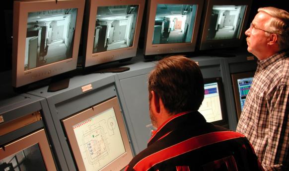 0.1.1.1 Information Technology & Network Communication Services DSCN3979