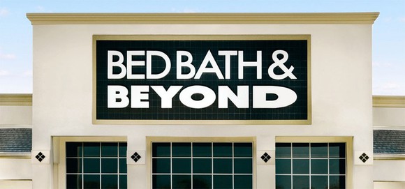 Bed Bath & Beyond storefront.