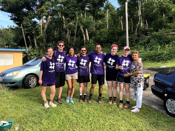 Motley Fool volunteers in Puerto Rico