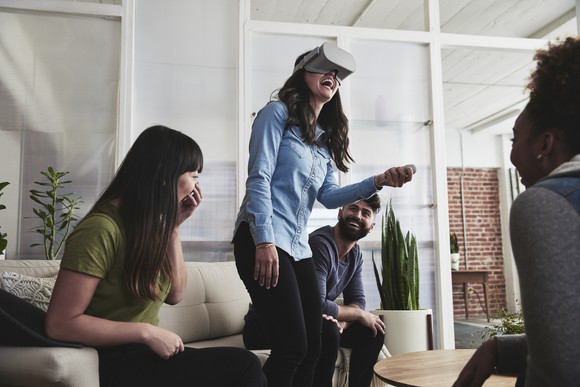 People using the Oculus Go