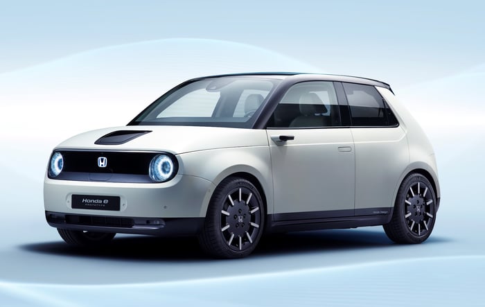 The Honda E Prototype, a small hatchback with styling reminiscent of a 1970s Honda Civic.