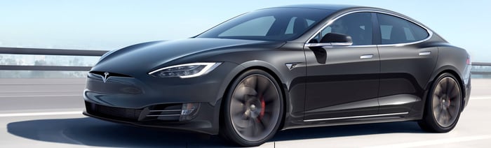 Tesla Upgrades Model S Long Range Plus To Become First Electric Vehicle With Epa Rated Range Over 400 Miles Slashes Price 5 000 Nasdaq