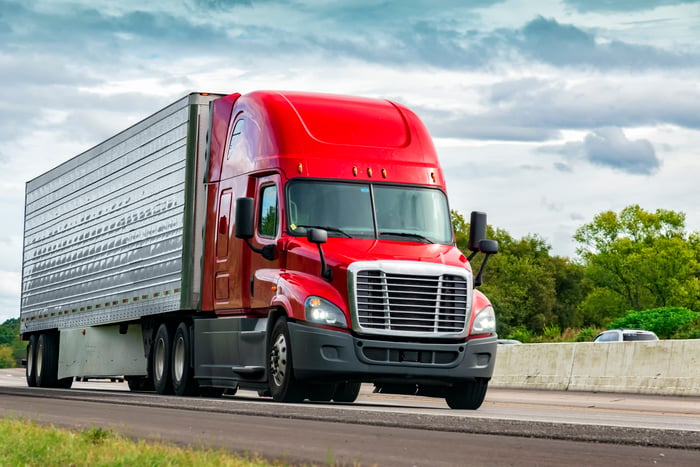 Heavy duty tuck on a highway