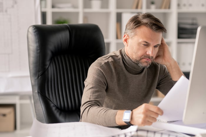 Fall Behind on Retirement Savings in 2020? How to Get Back on Track in 2021 - The Motley Fool Fall Behind on Retirement Savings in 2020? How to Get Back on Track in 2021 - The Motley Fool