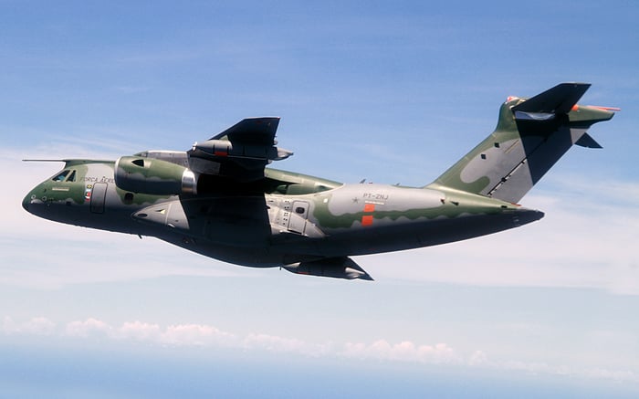 The KC-390 in flight.