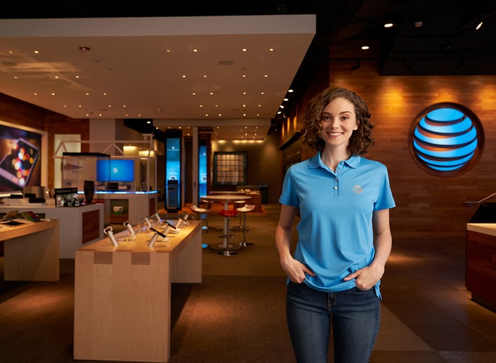 An employee at an AT&T retail store.