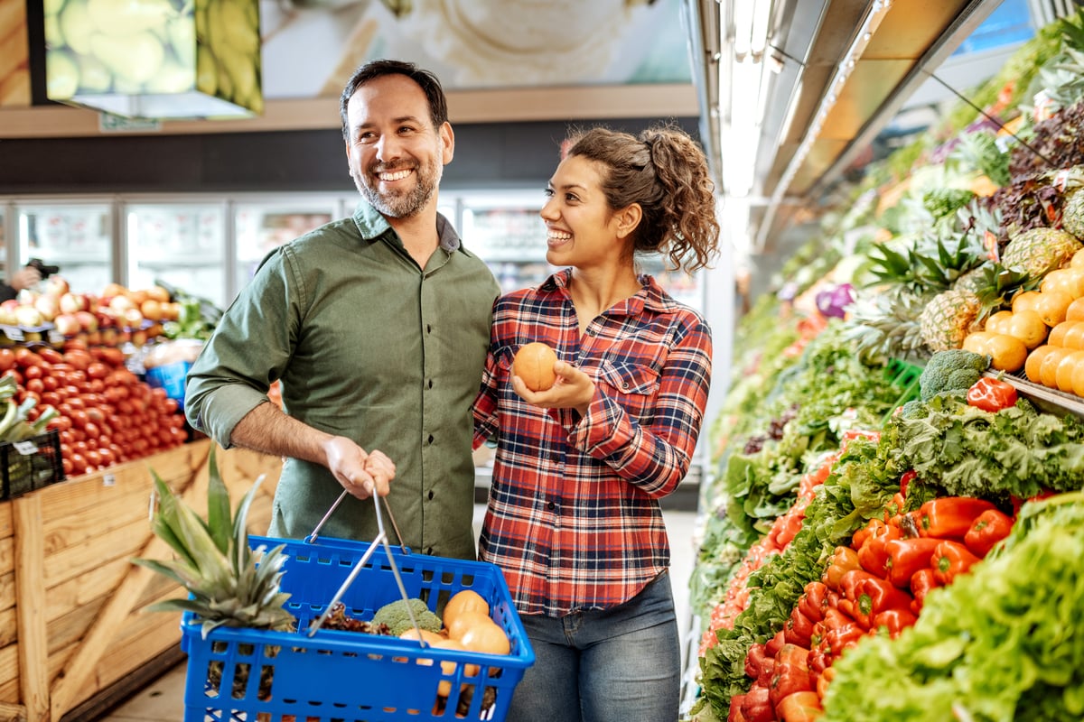 grocery store shopping food happy couple smiling cook-1200x800-5b2df79