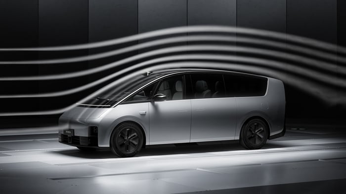 The Li MEGA minivan.