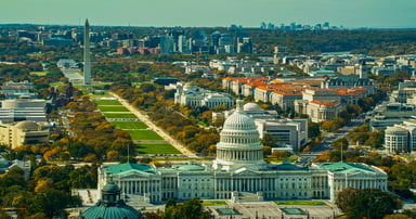 GettyImages-US Capitol building mall washington monument