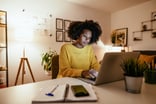 Businesswoman_working_on_a_laptop