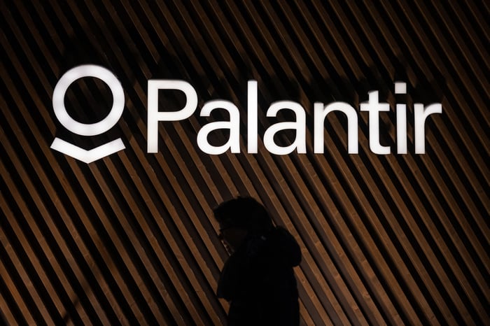 Palantir logo. 