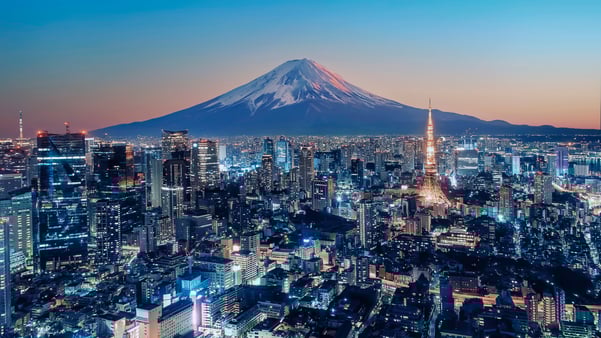 Tokyo skyline with Mt. Fuji. 