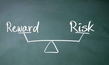22_08_08 A balance showing risk and reward _MF Dload