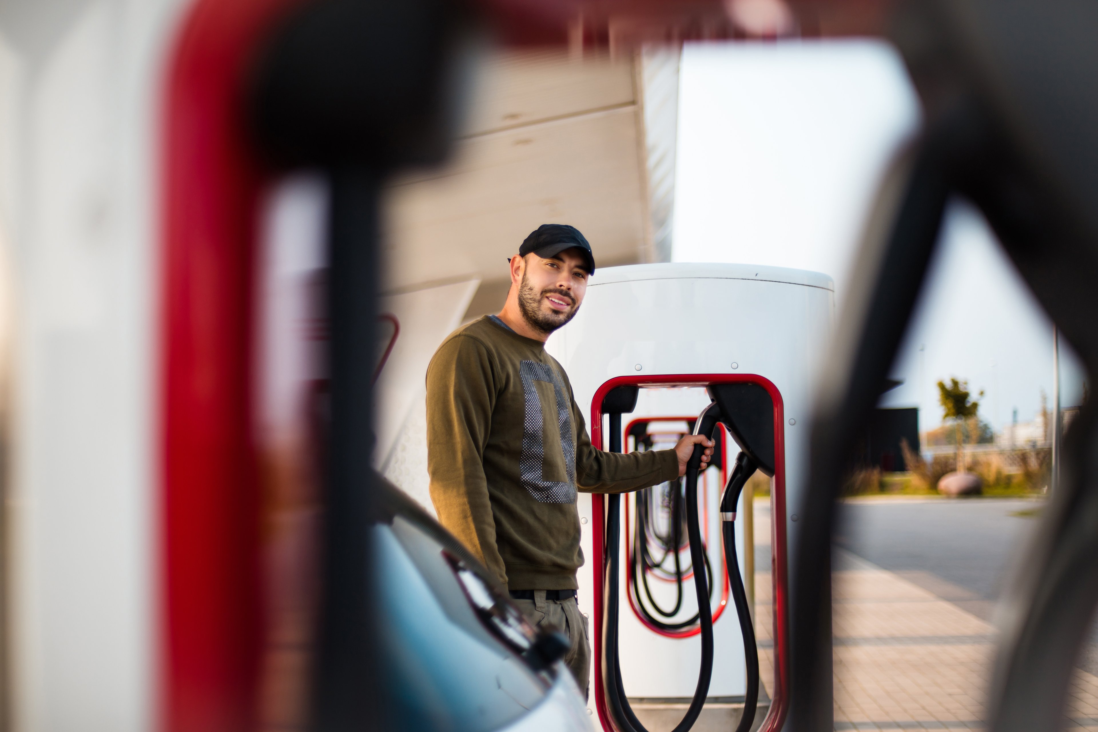 tesla EV electric vehicle charging station(2)