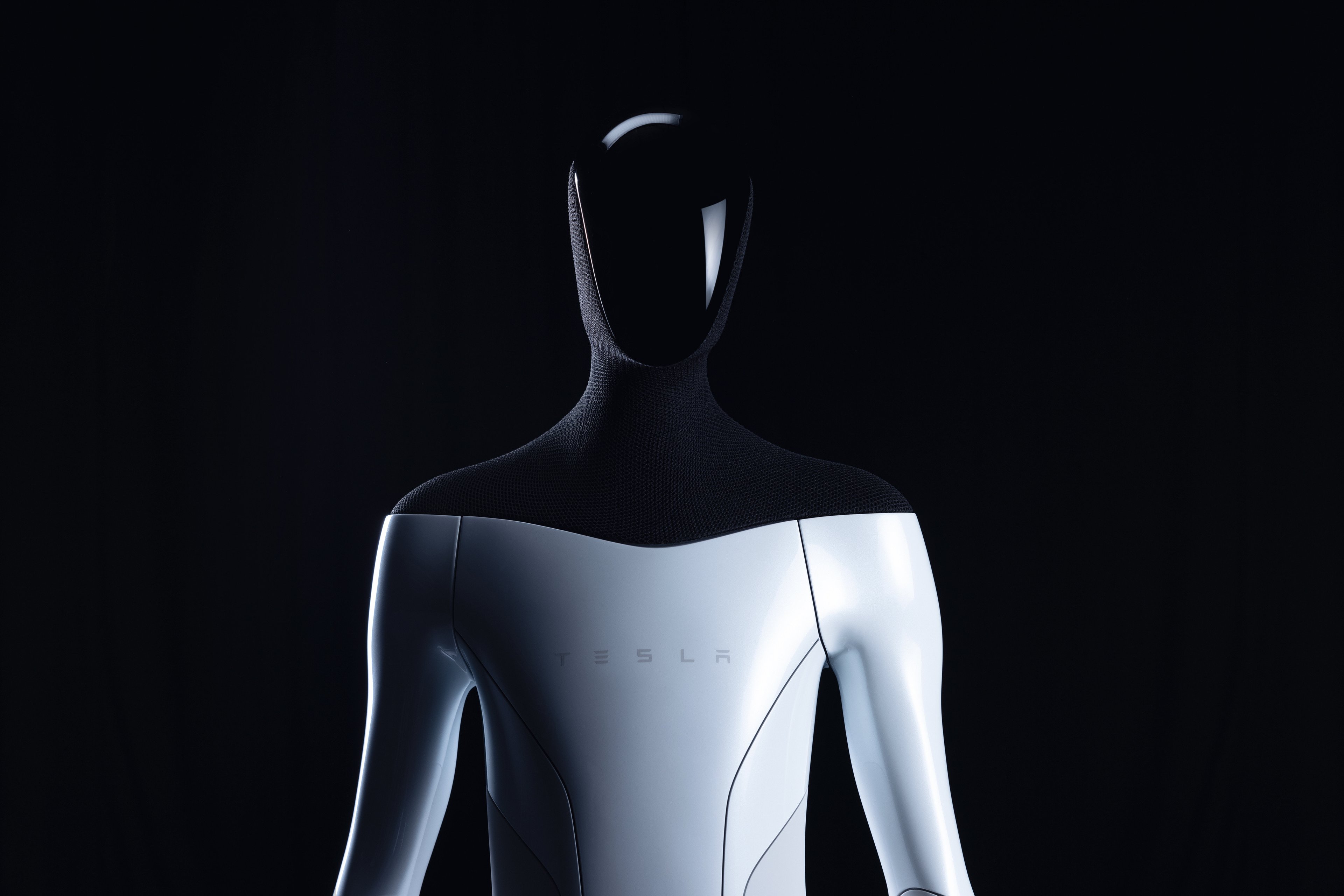 Tesla-Optimus-bot-humanoid-robot