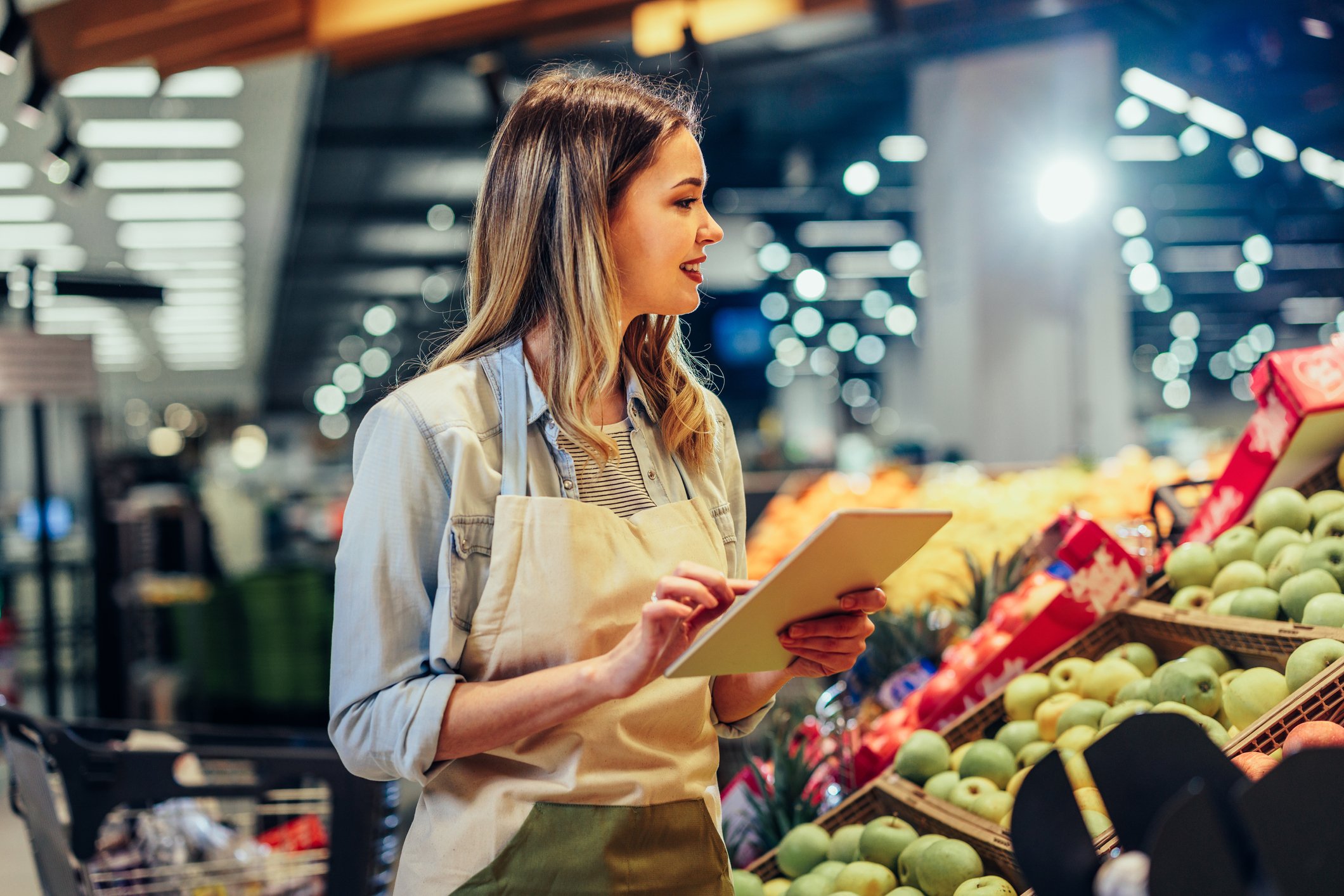 Grocery - GettyImages-1393629872