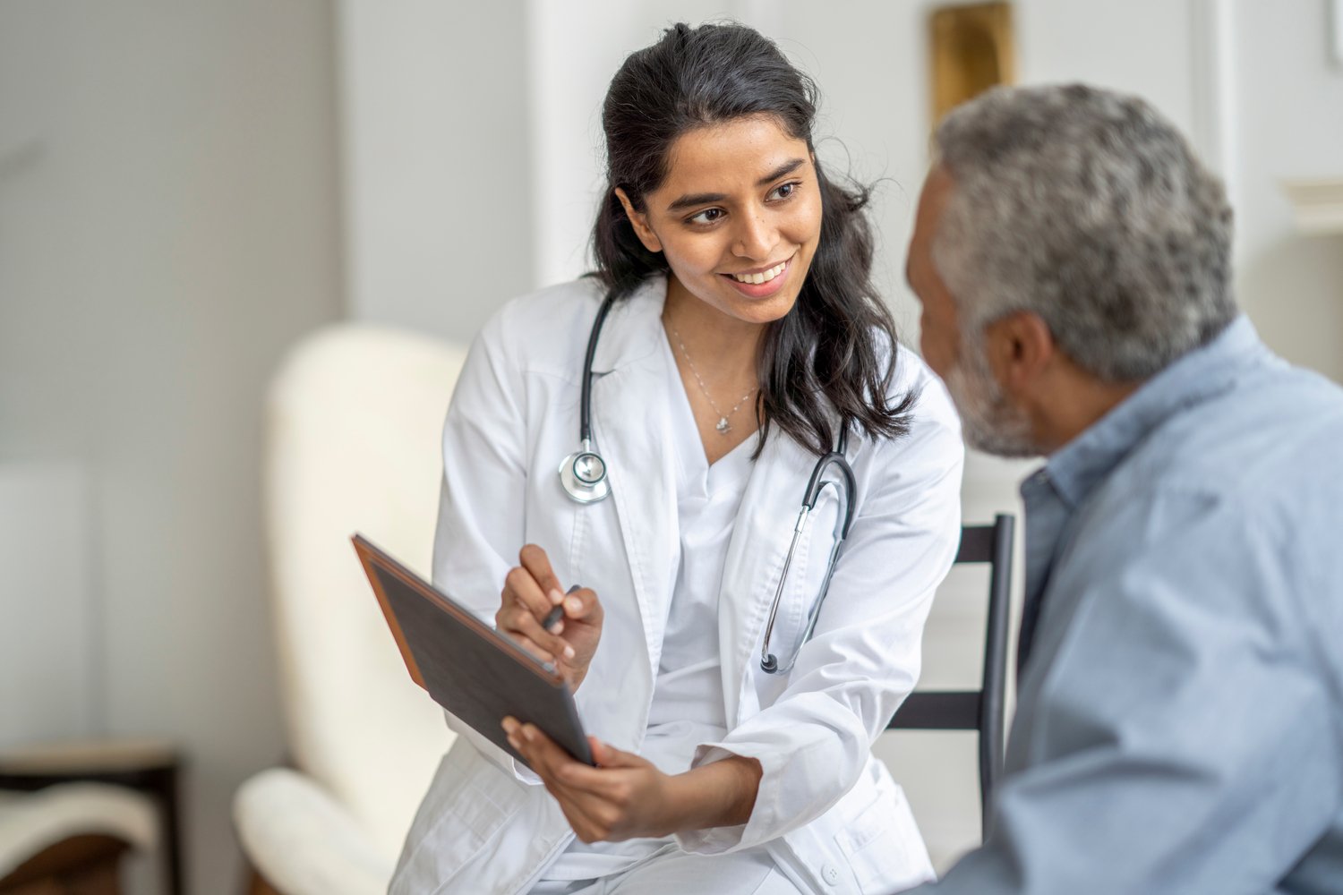 Healthcare - GettyImages-1390886692-1500x1000-6b42342