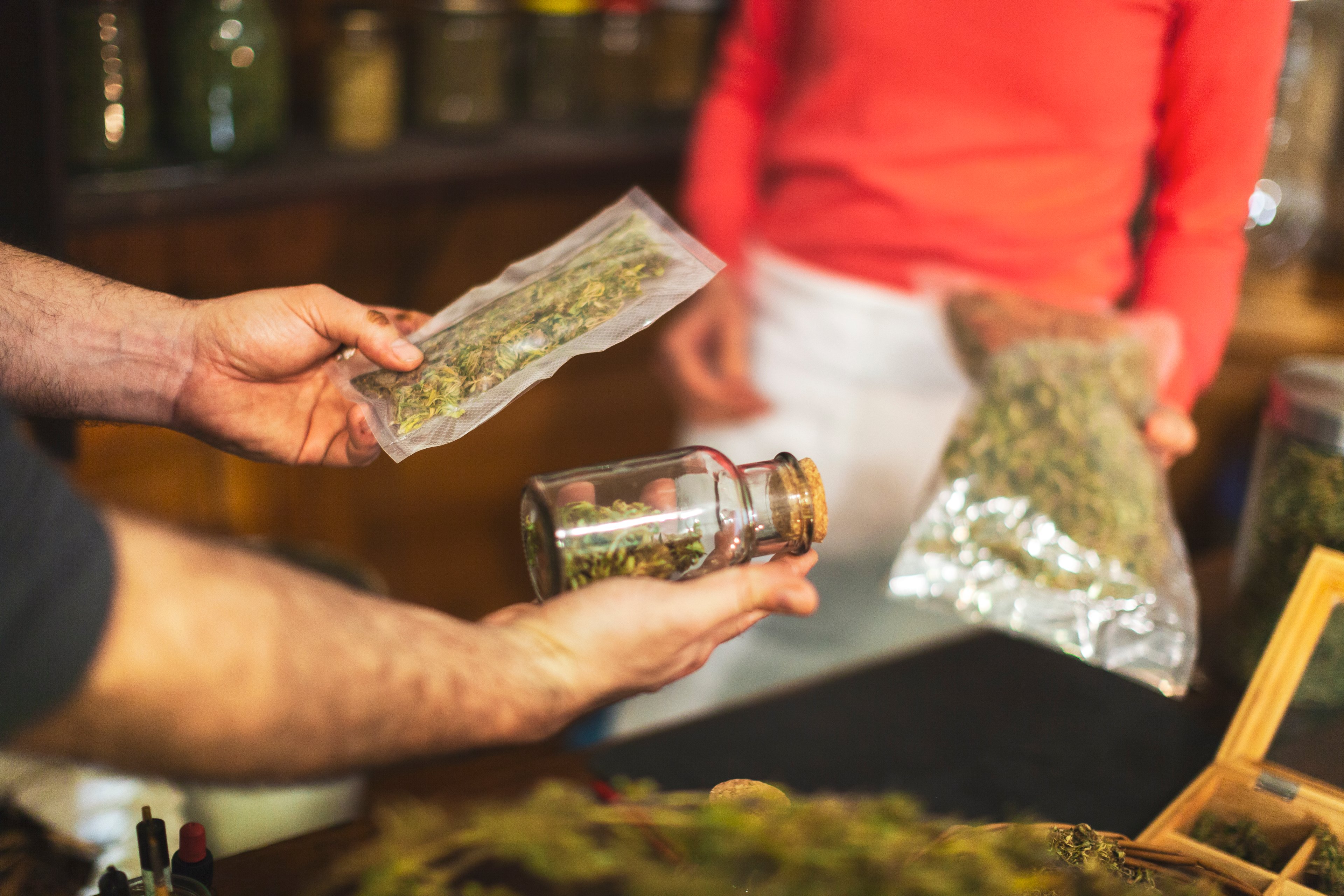 marijuana buying shop selling
