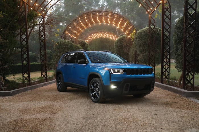 A Jeep Cherokee.