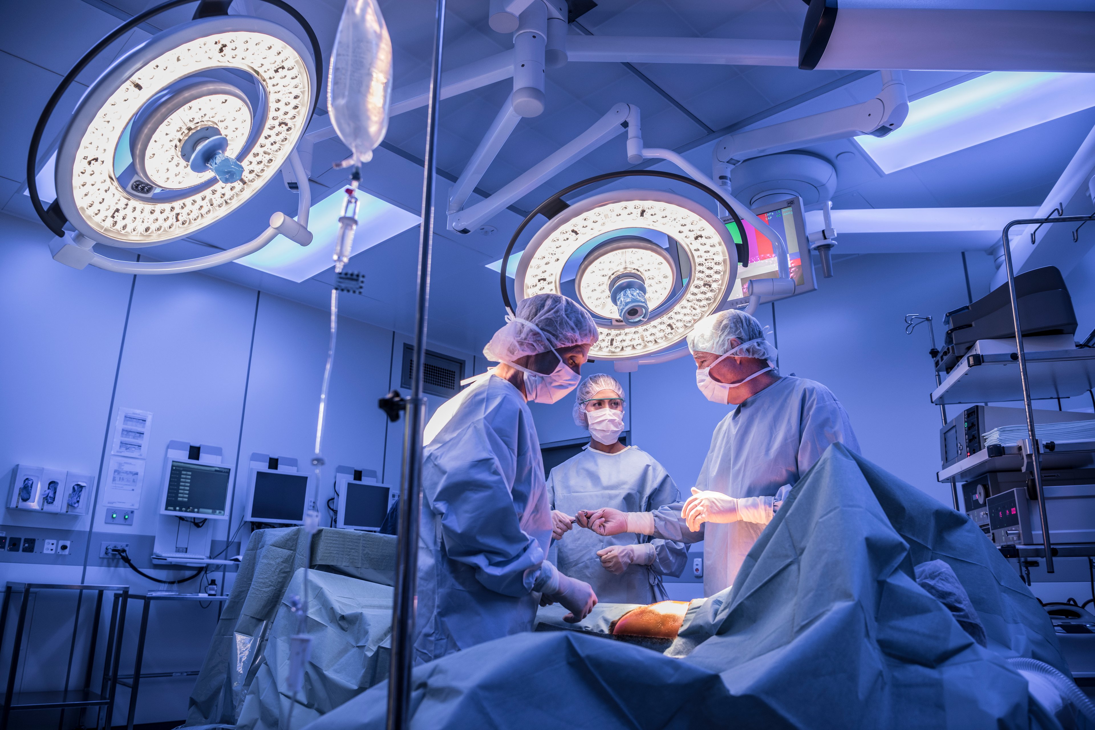 surgery robots doctors technology