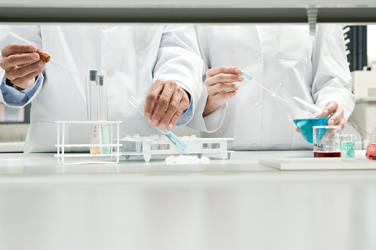 research scientists drugs pharma biotech-1280x853-c533c3e