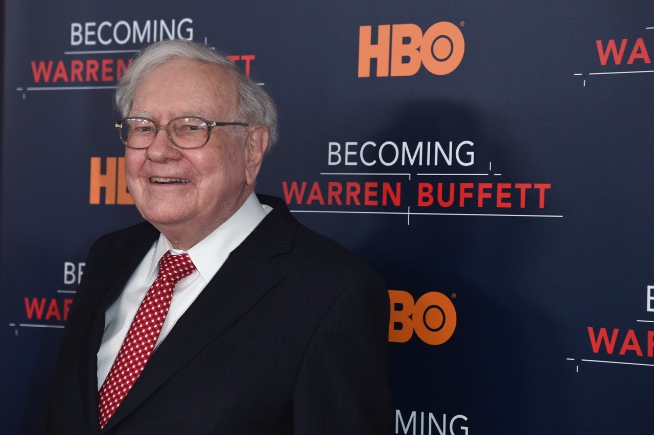 Warren Buffett_Berkshire Hathaway Inc_CEO_imageSource_Getty Images_43