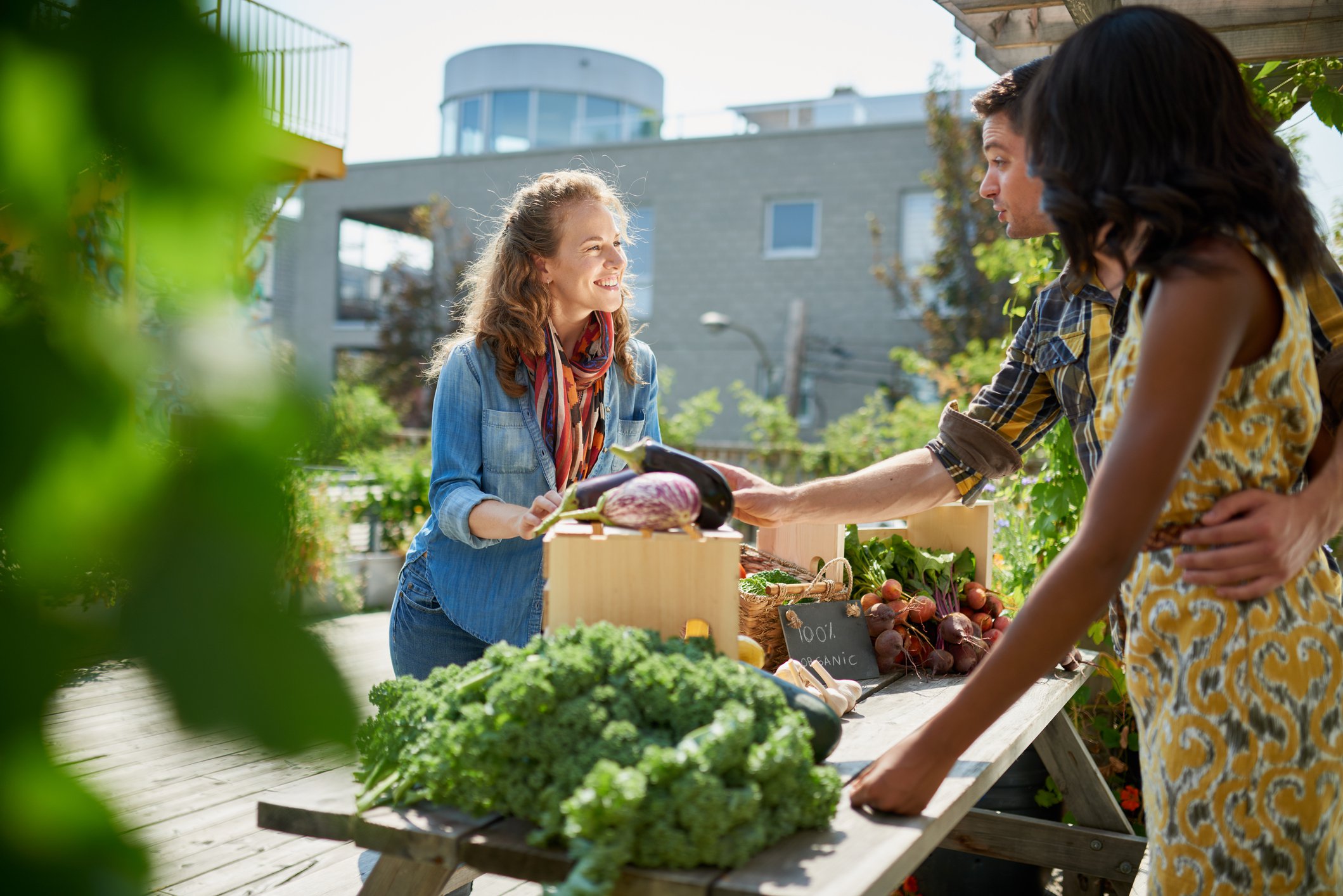 Couple buying food at farmer's market