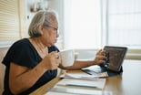 person_calculating_expenses