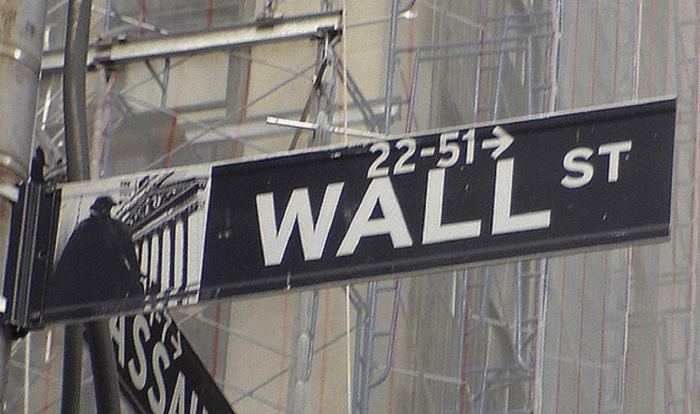 Depiction of the famous Wall Street logo